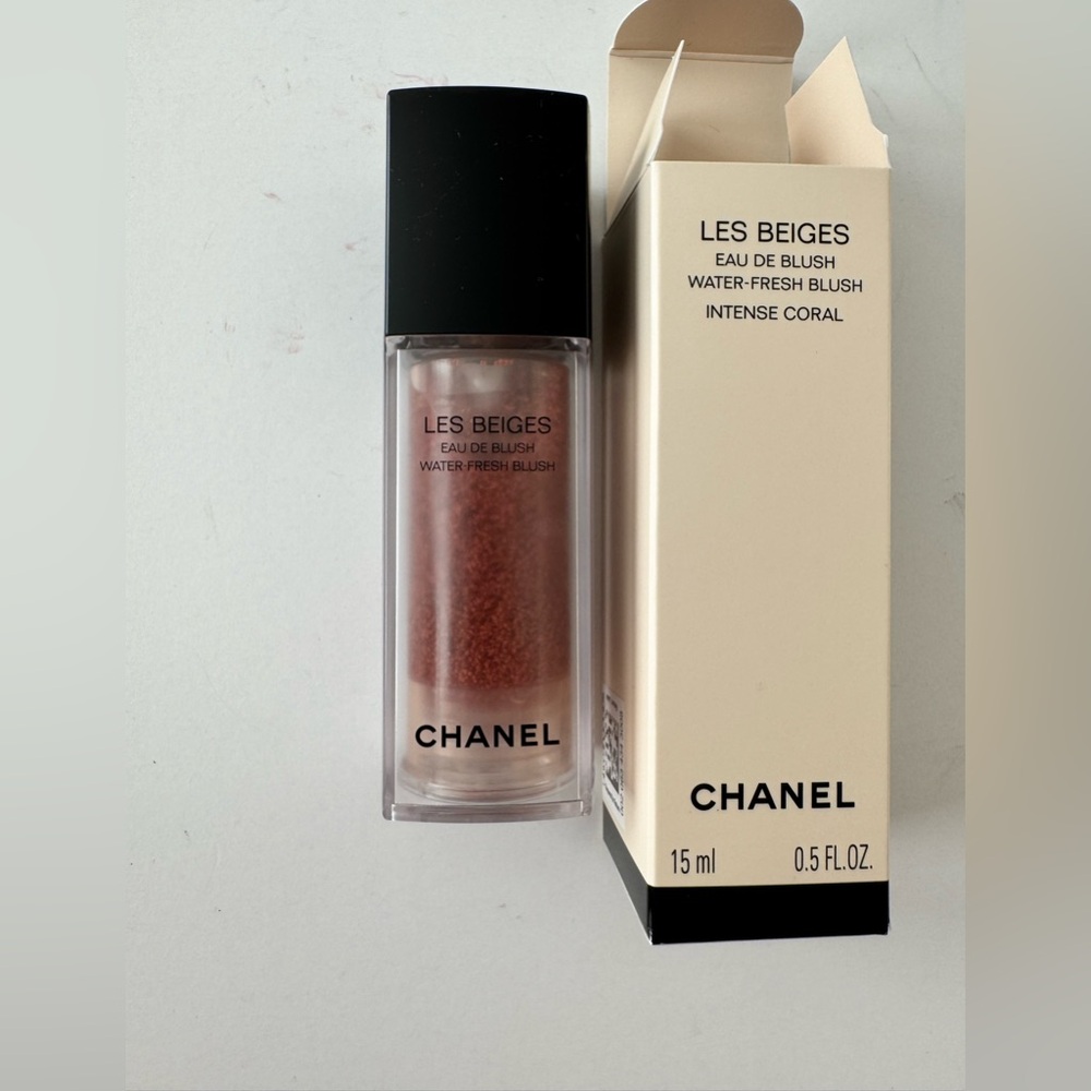 Chanel LES BEIGES Water-Fresh Blush (Intense Coral)